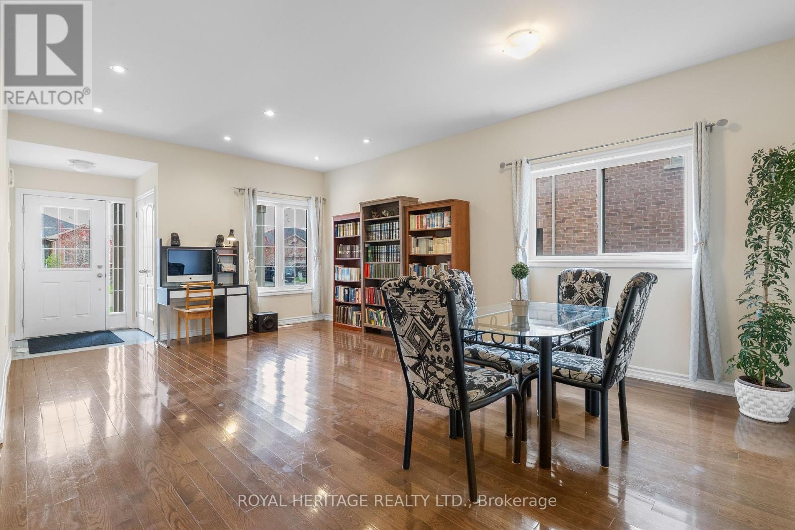141 Springdale Drive, Kawartha Lakes, Ontario  K9V 0N1 - Photo 11 - X12129483