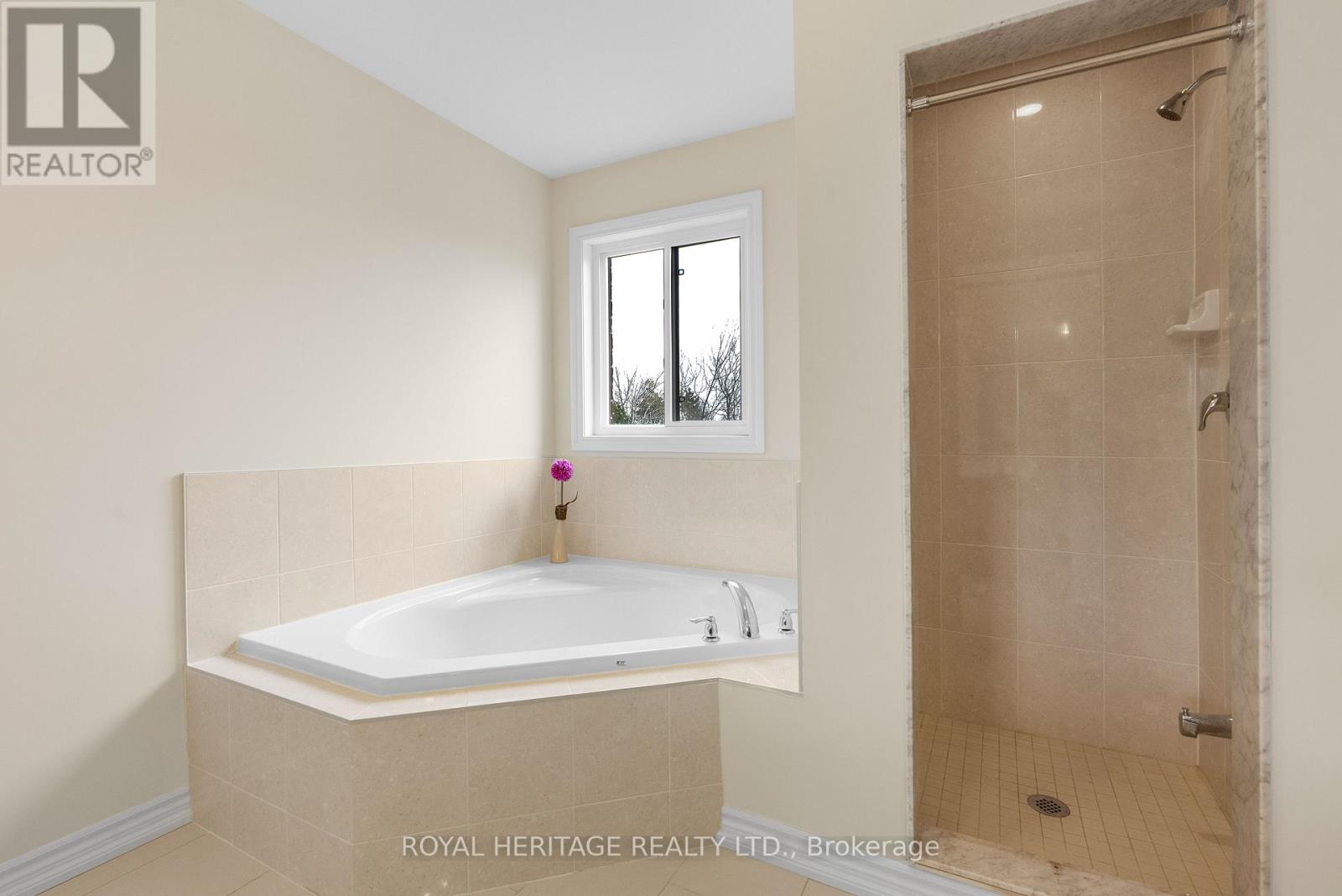 141 Springdale Drive, Kawartha Lakes, Ontario  K9V 0N1 - Photo 16 - X12129483