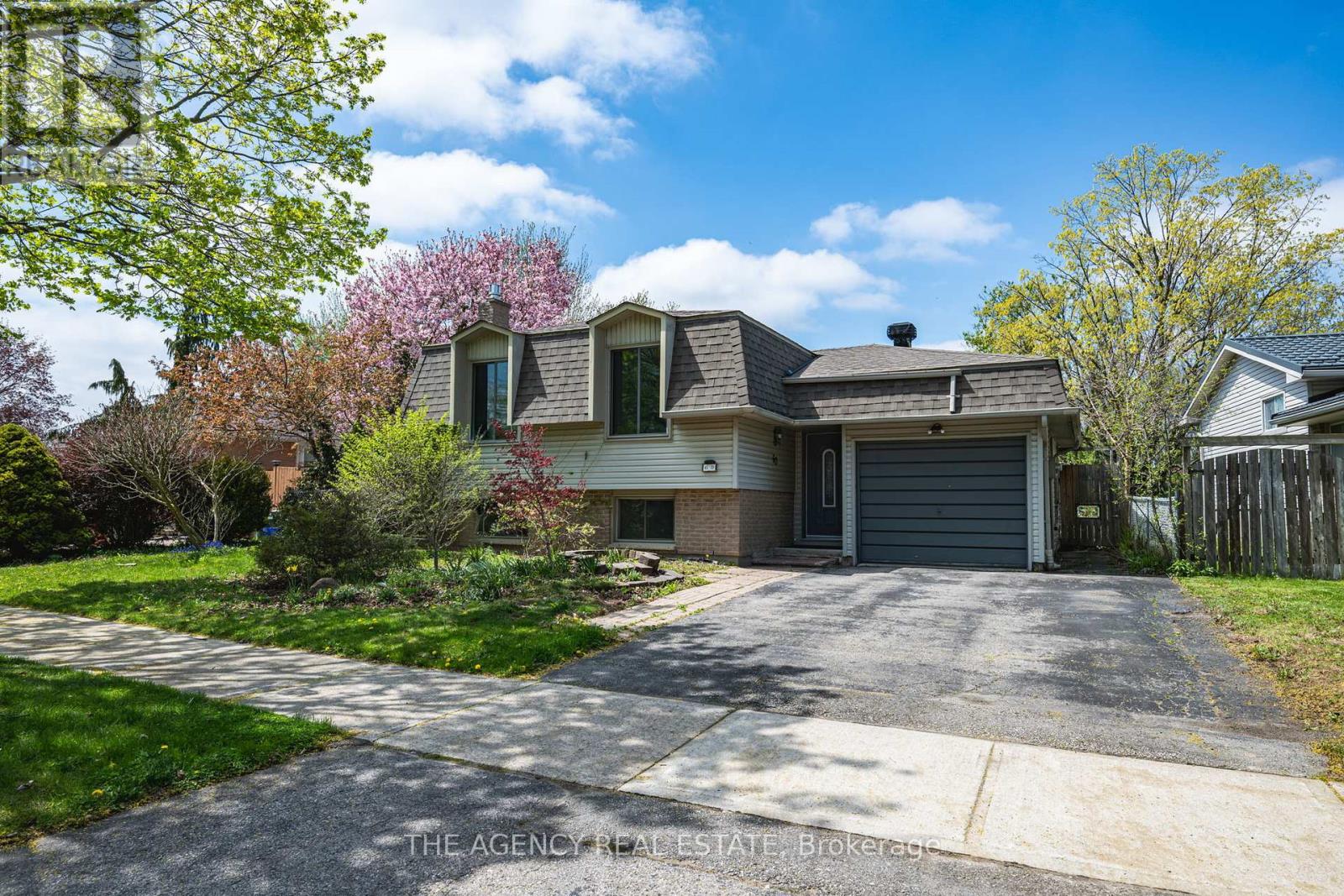 60 Brunswick Avenue, London North, Ontario  N6G 3K8 - Photo 1 - X12129463