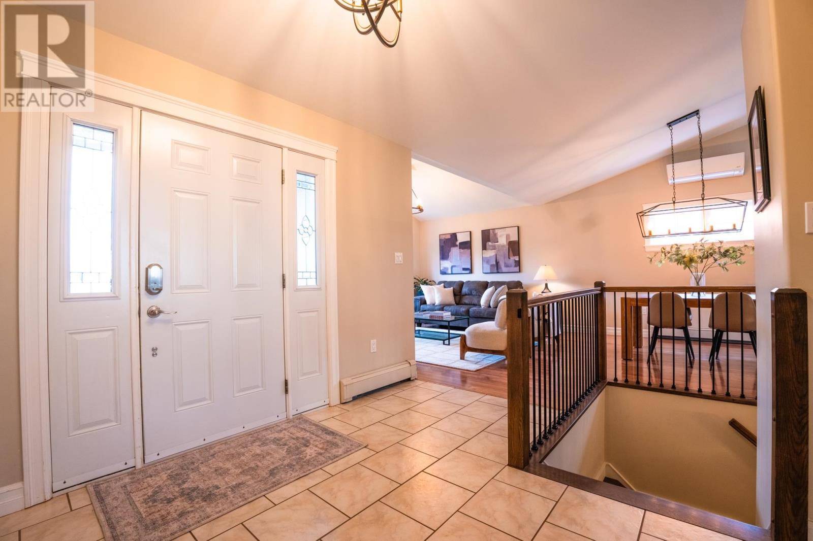 Property at 29 ALDERWOOD Avenue image 2