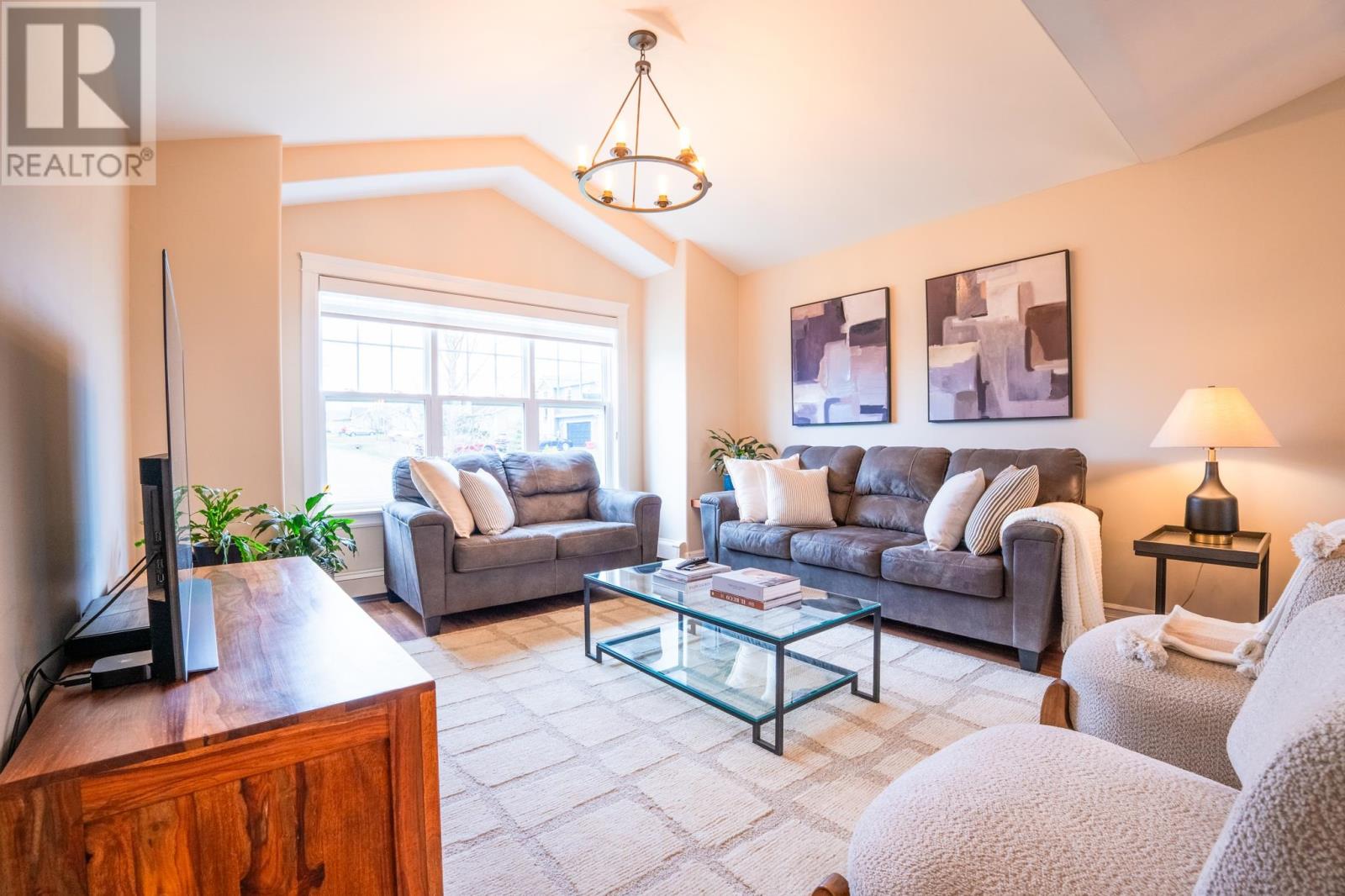 Property at 29 ALDERWOOD Avenue image 3