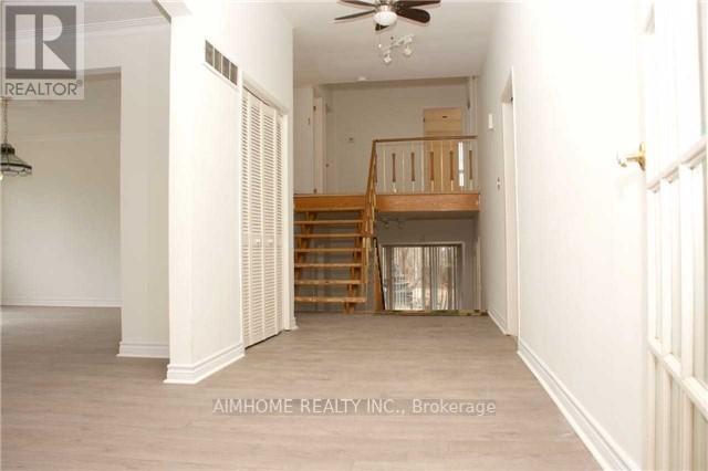 28 Pineway Boulevard, Toronto, Ontario  M2H 1A1 - Photo 2 - C12055442