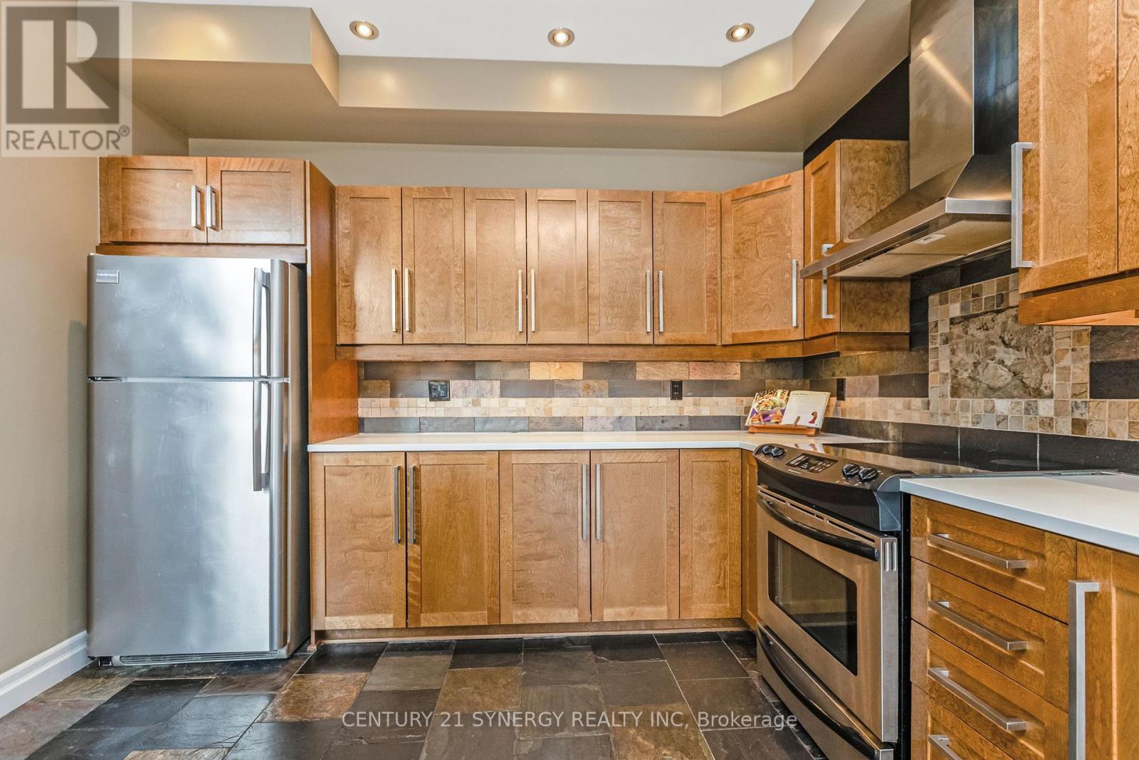 317 Jasper Crescent, Clarence-Rockland, Ontario  K4K 0C9 - Photo 6 - X12129464