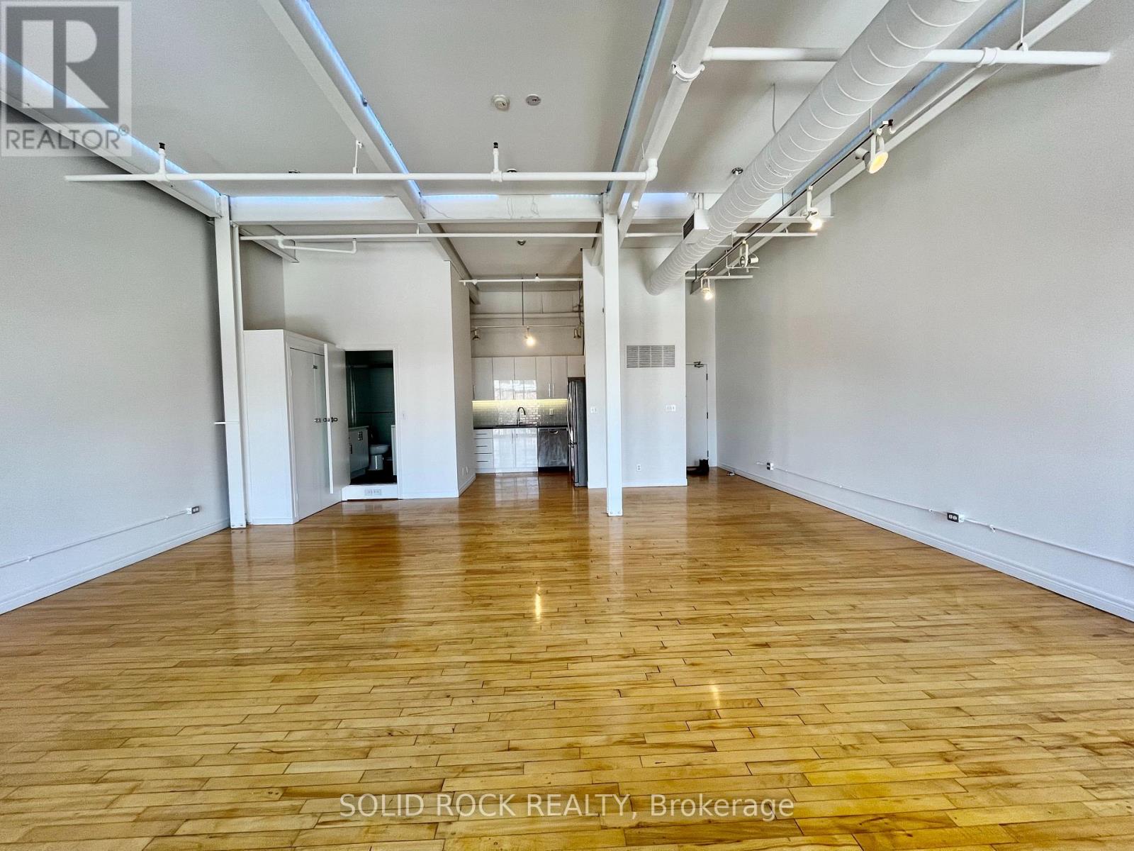 208 - 1153 Queen Street S, Toronto (Little Portugal), Ontario  M6J 1J4 - Photo 4 - C12129488