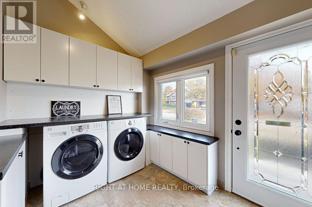 72 Lake Drive Way W, Ajax (South West), Ontario  L1S 3X1 - Photo 11 - E12129430