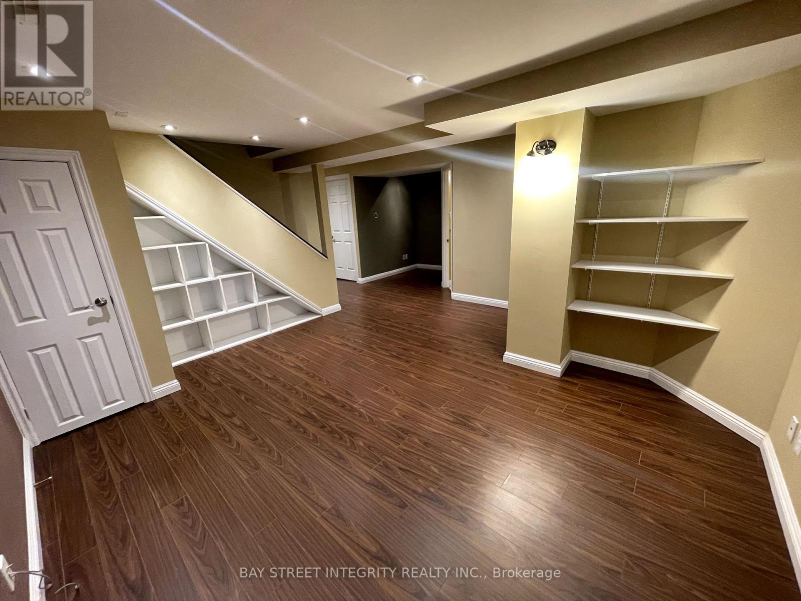 111 Madison Heights Boulevard, Markham, Ontario  L6C 2E3 - Photo 17 - N12129433