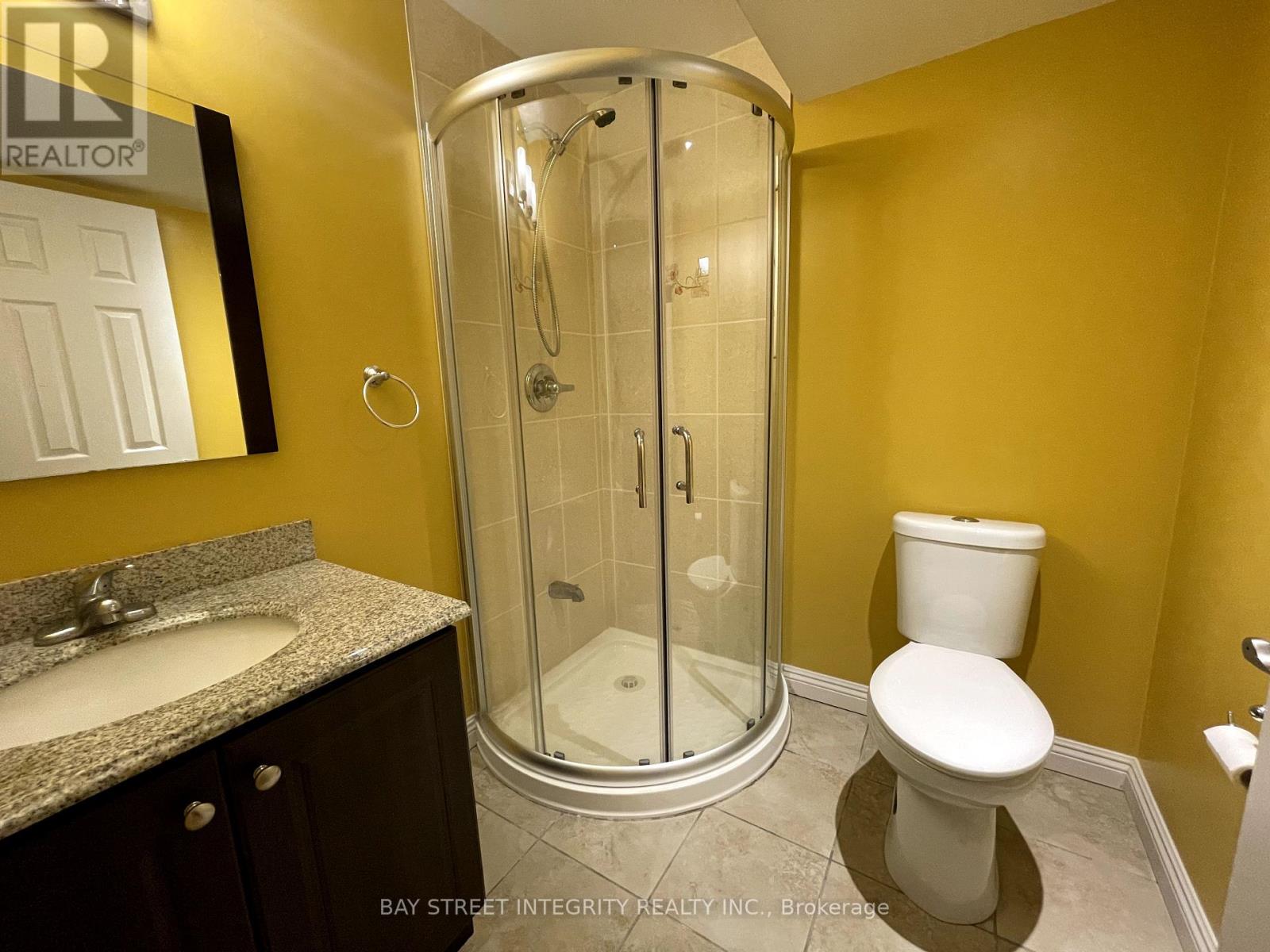 111 Madison Heights Boulevard, Markham, Ontario  L6C 2E3 - Photo 19 - N12129433