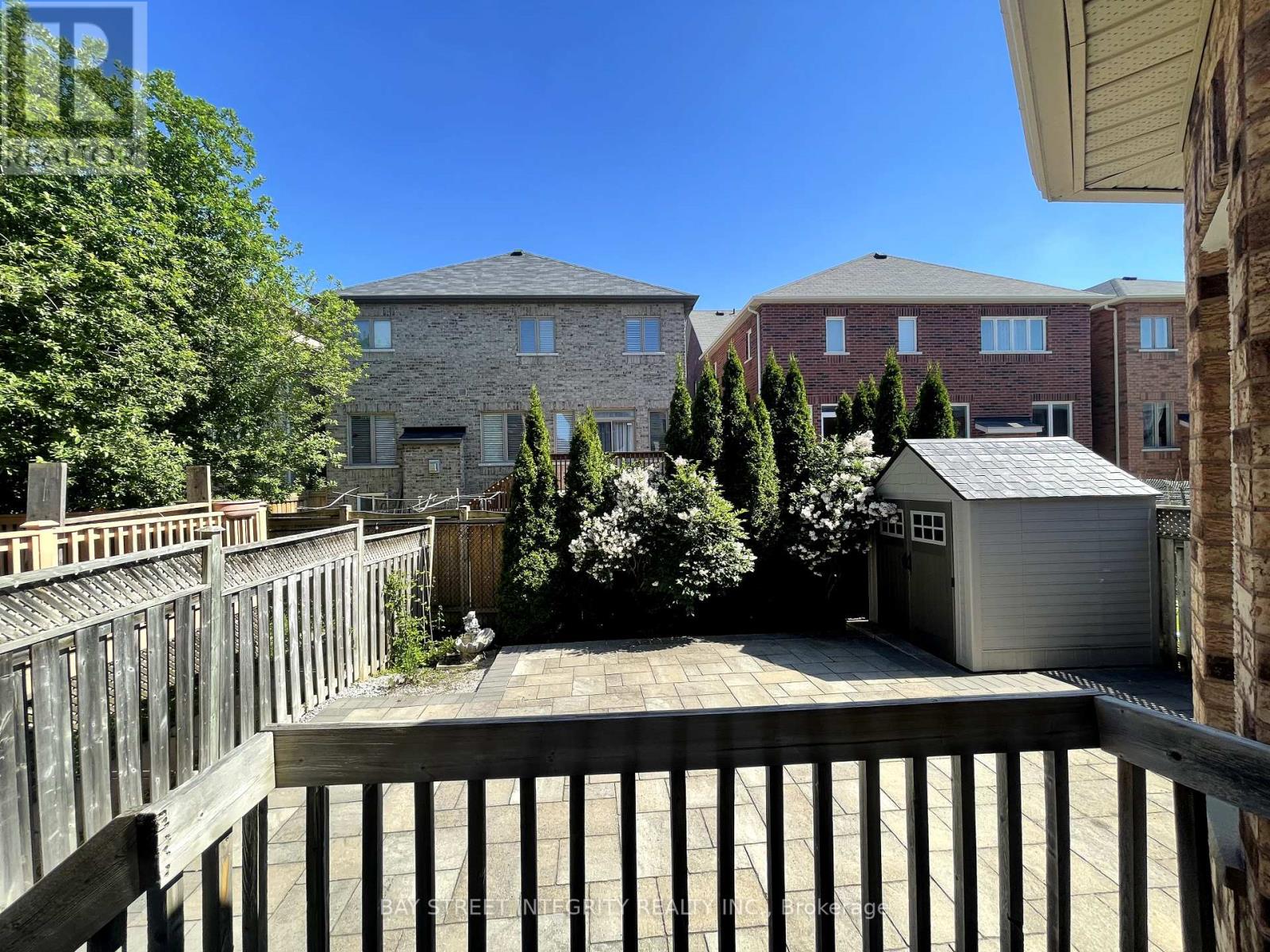 111 Madison Heights Boulevard, Markham (Berczy), Ontario  L6C 2E3 - Photo 9 - N12129433