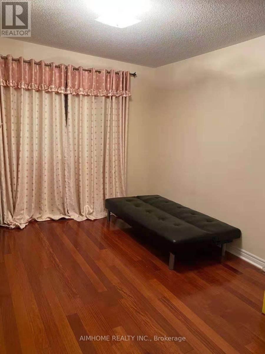 61 Ten Oaks Boulevard, Vaughan (Patterson), Ontario  L4K 5G3 - Photo 12 - N12129443