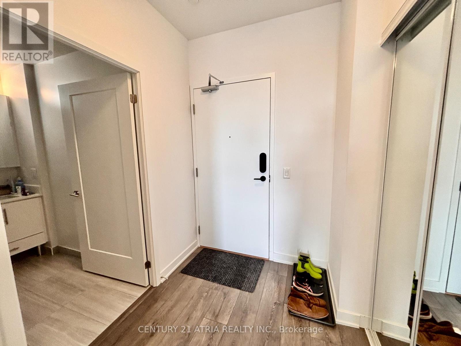 2101 - 105 Oneida Crescent, Richmond Hill, Ontario  L4B 0H6 - Photo 9 - N12129449