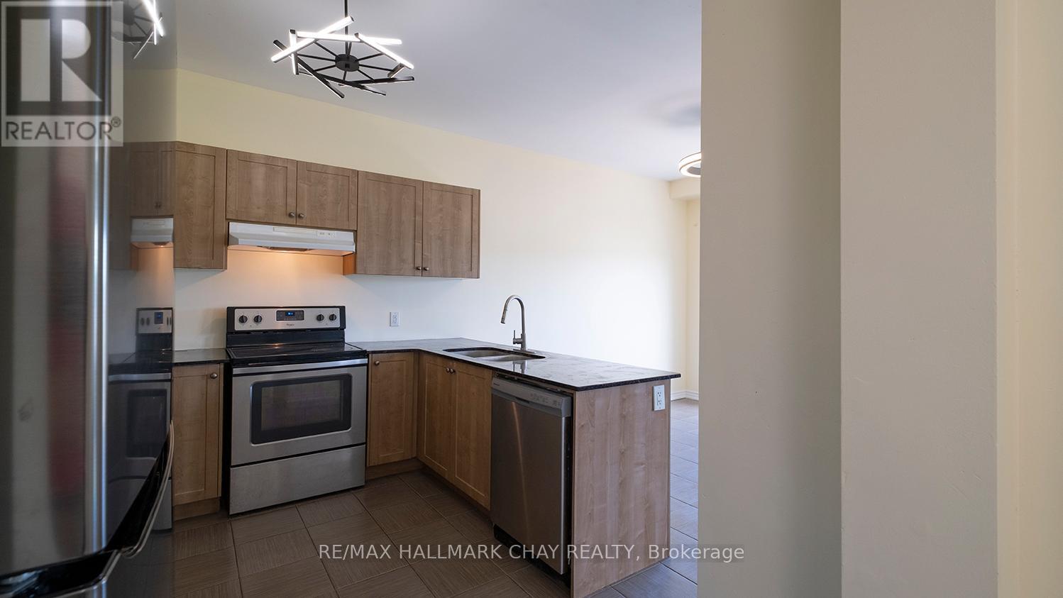 107 Diana Drive, Orillia, Ontario  L3V 8J7 - Photo 10 - S12129476