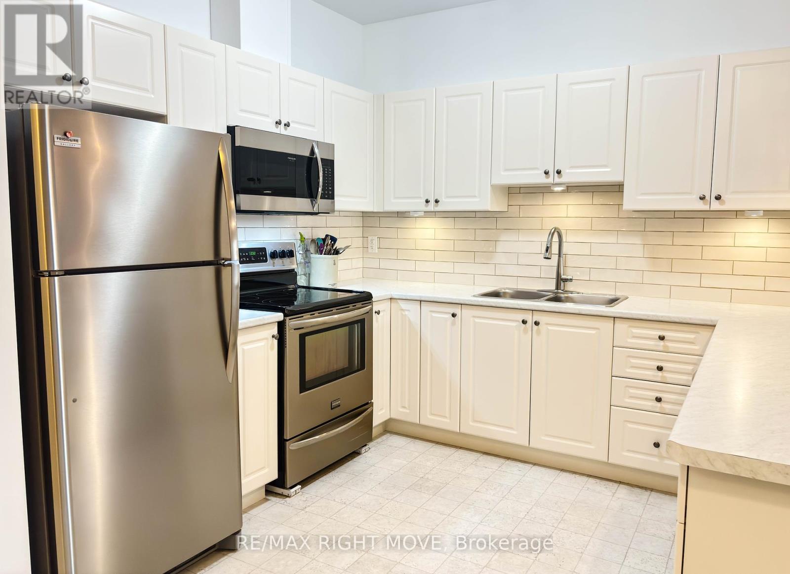 104 Lily Drive, Orillia, Ontario  L3V 0G3 - Photo 6 - S12129504