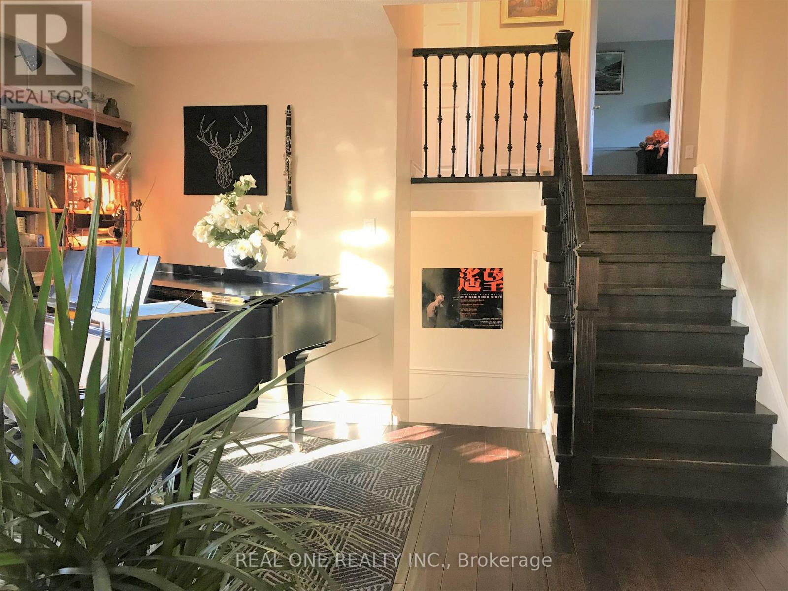 96 Osborne Crescent, Oakville, Ontario  L6H 1G1 - Photo 15 - W12129436