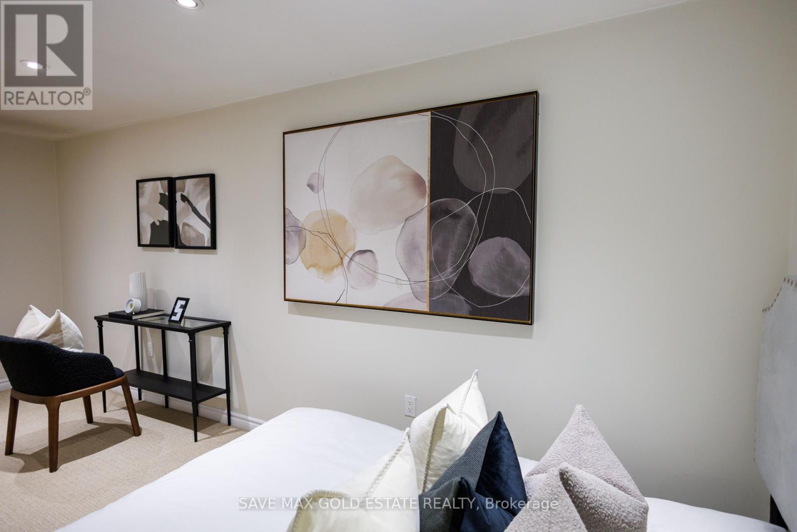 108 Glenashton Drive, Oakville, Ontario  L6H 6G3 - Photo 39 - W12129441