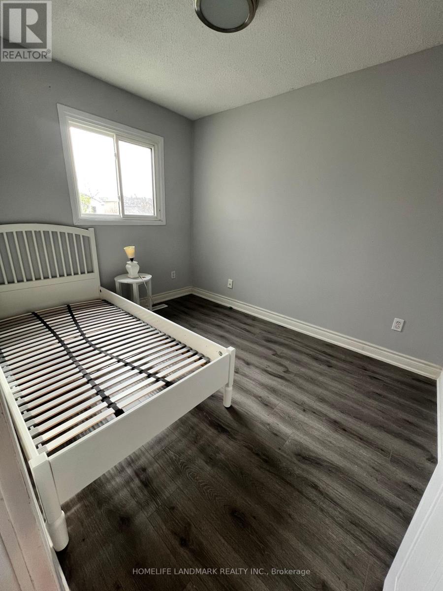 1275 Valerie Crescent, Oakville, Ontario  L6J 7E7 - Photo 8 - W12129448