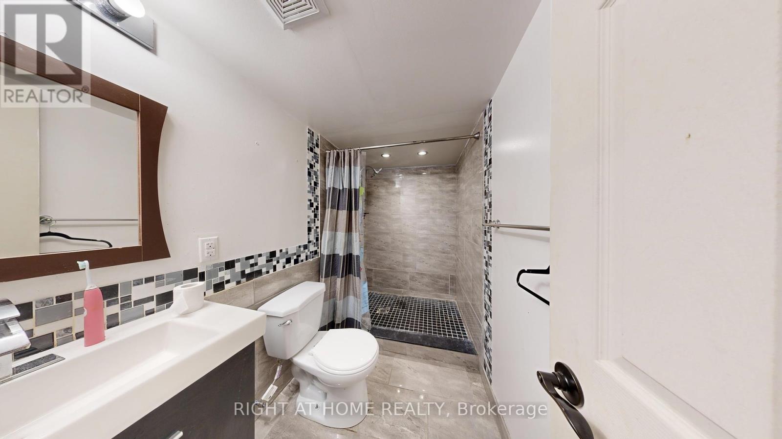 2241 Winlord Place, Oshawa, Ontario  L1L 0B7 - Photo 37 - E12129522