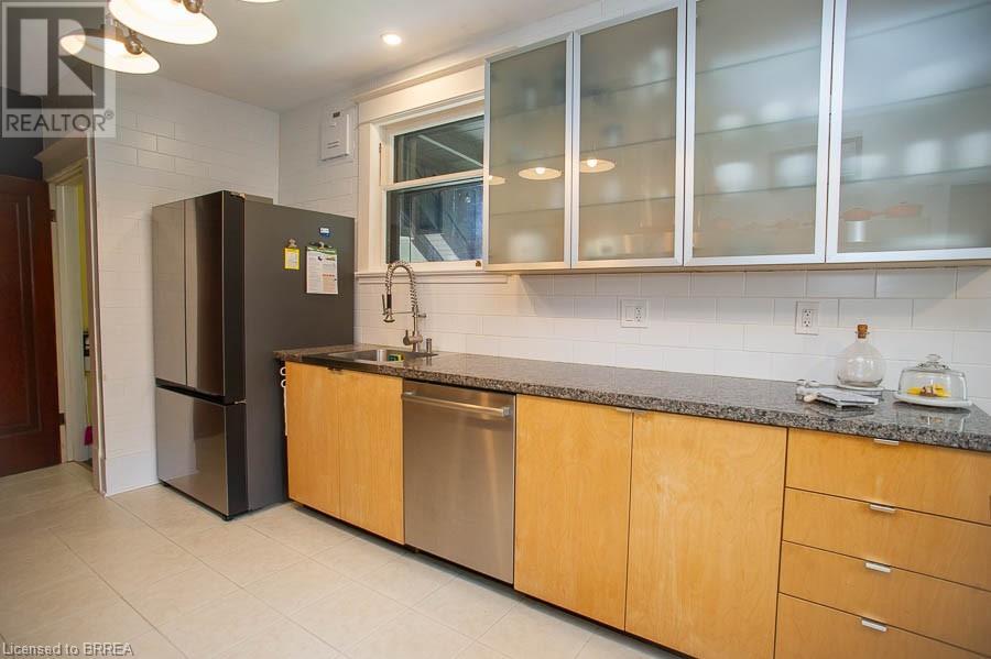215 Grand River Street N, Paris, Ontario  N3L 2N4 - Photo 22 - 40724370