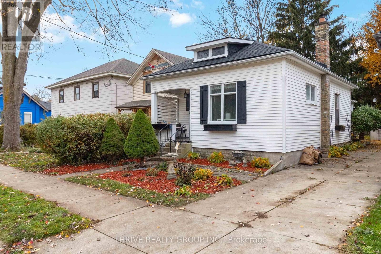 187 William Street, London East (East K), Ontario  N6B 3B6 - Photo 2 - X12129562