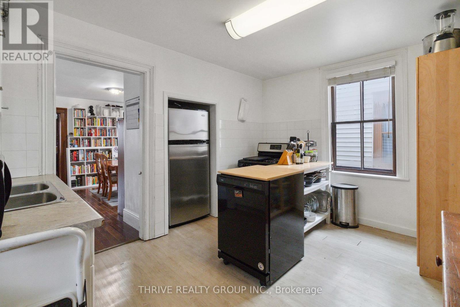 187 William Street, London East, Ontario  N6B 3B6 - Photo 36 - X12129562