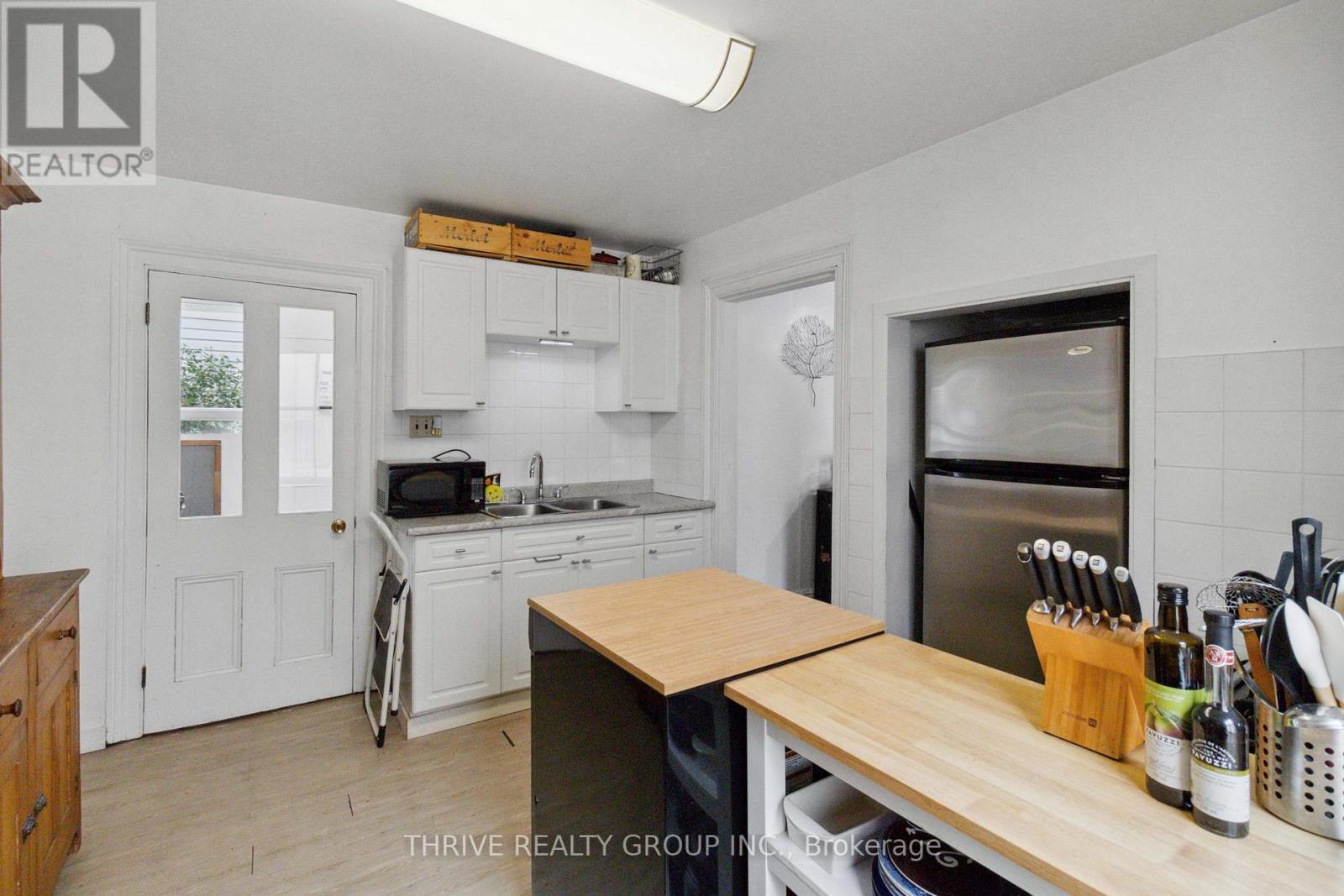 187 William Street, London East, Ontario  N6B 3B6 - Photo 37 - X12129562