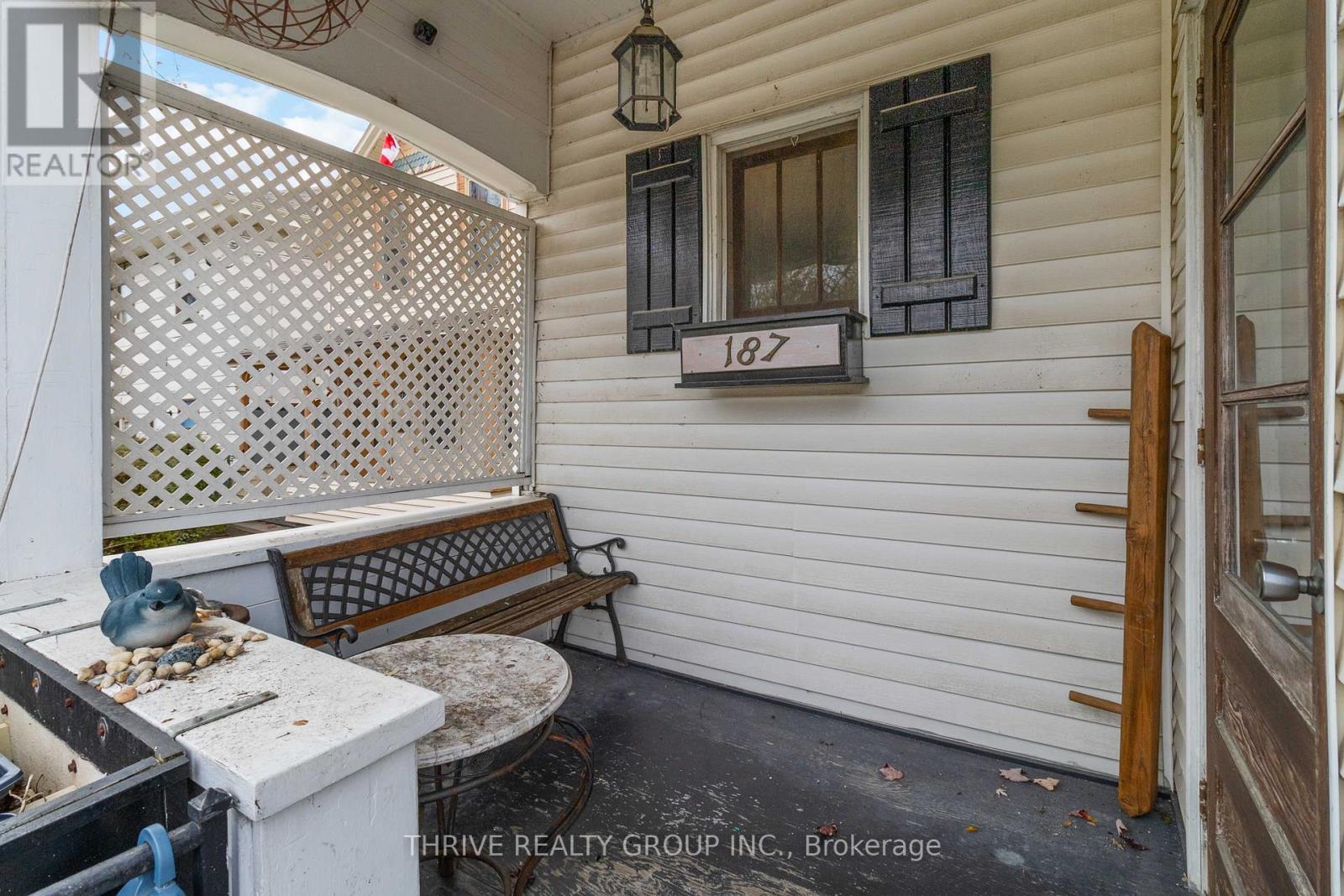 187 William Street, London East, Ontario  N6B 3B6 - Photo 6 - X12129562