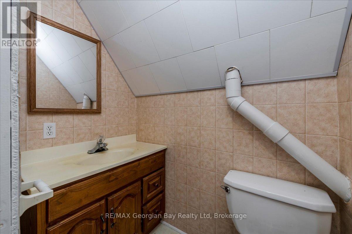 579 Marshall Road, Tiny, Ontario  L4R 0E3 - Photo 16 - S12105525