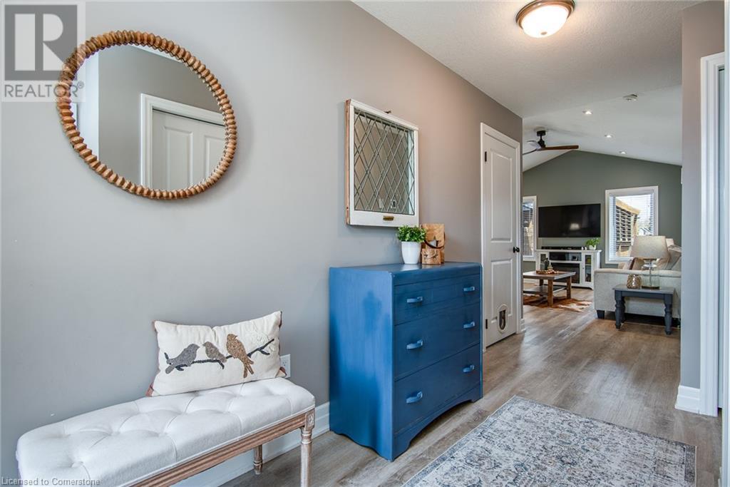 Property at 49 HALLIDAY Drive image 4