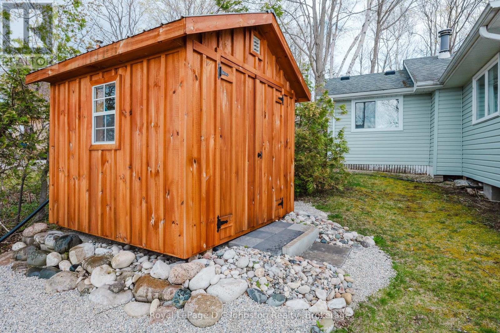 443 Bruce Road #13 Road, Native Leased Lands, Ontario N0H 2L0 - Photo 31 - X12129542