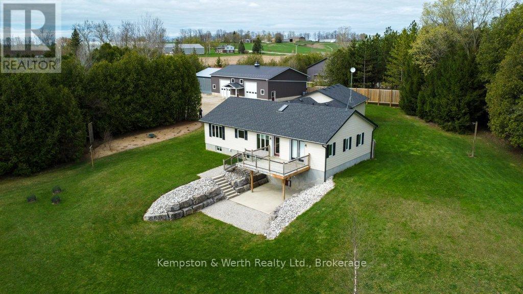 112 Old Bridge Road S, West Grey, Ontario  N4N 3B8 - Photo 3 - X12129544