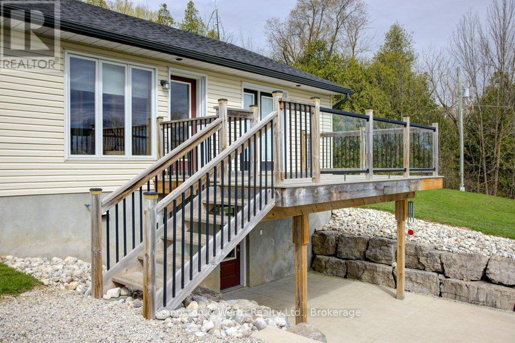 112 Old Bridge Road S, West Grey, Ontario  N4N 3B8 - Photo 32 - X12129544