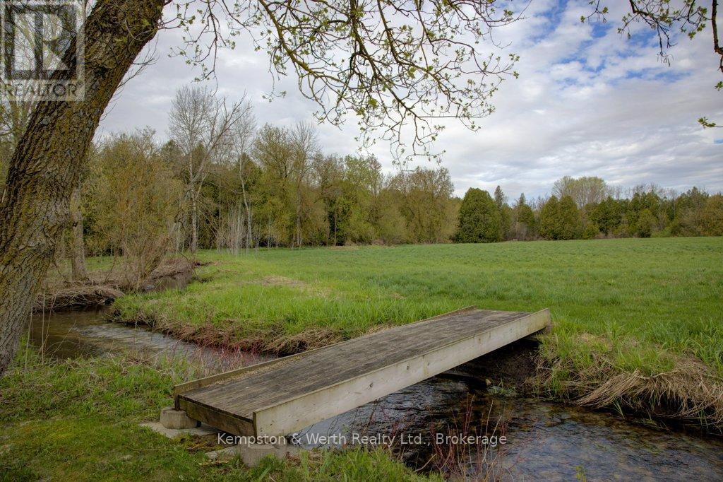 112 Old Bridge Road S, West Grey, Ontario  N4N 3B8 - Photo 39 - X12129544