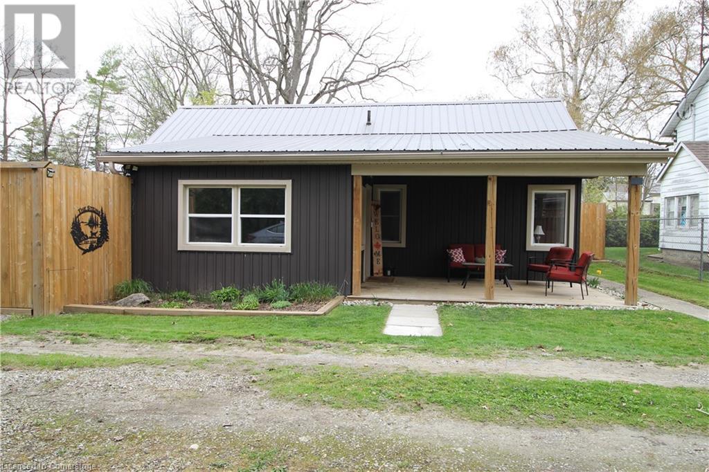 258 Norfolk Avenue, Delhi, Ontario  N4B 2N3 - Photo 2 - 40724570