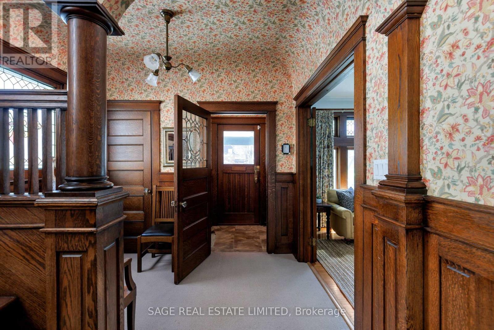Property at 364 PALMERSTON BOULEVARD image 3