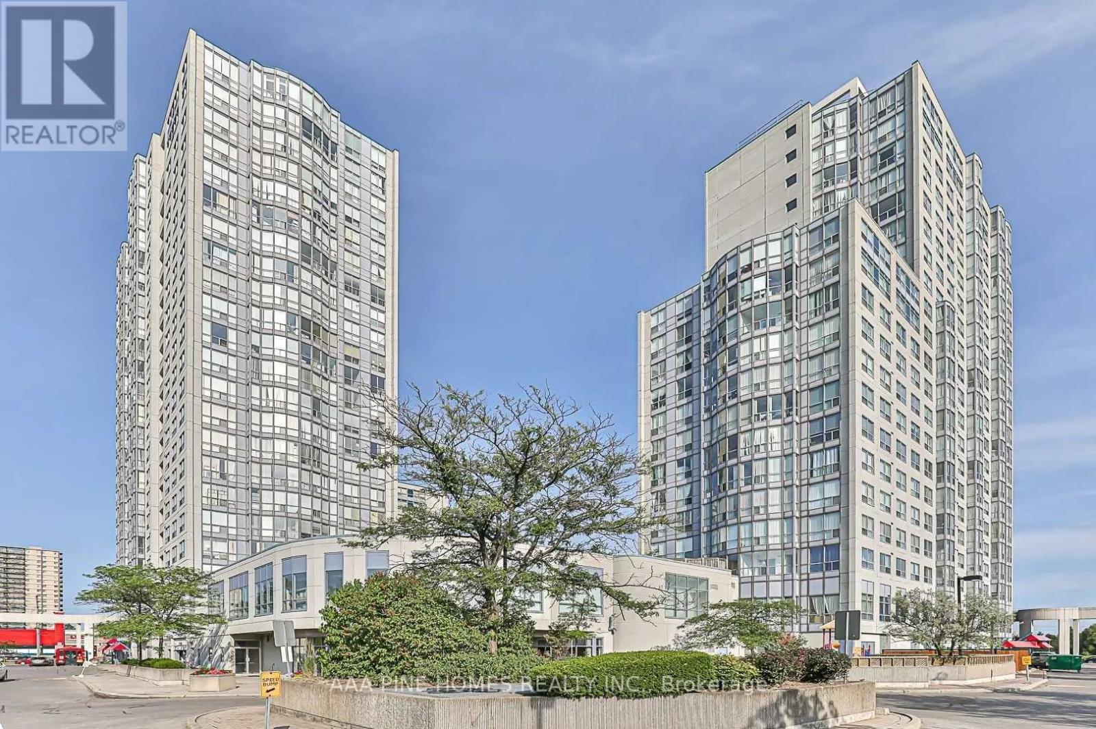 1111 - 2550 LAWRENCE AVENUE E, Toronto, Ontario