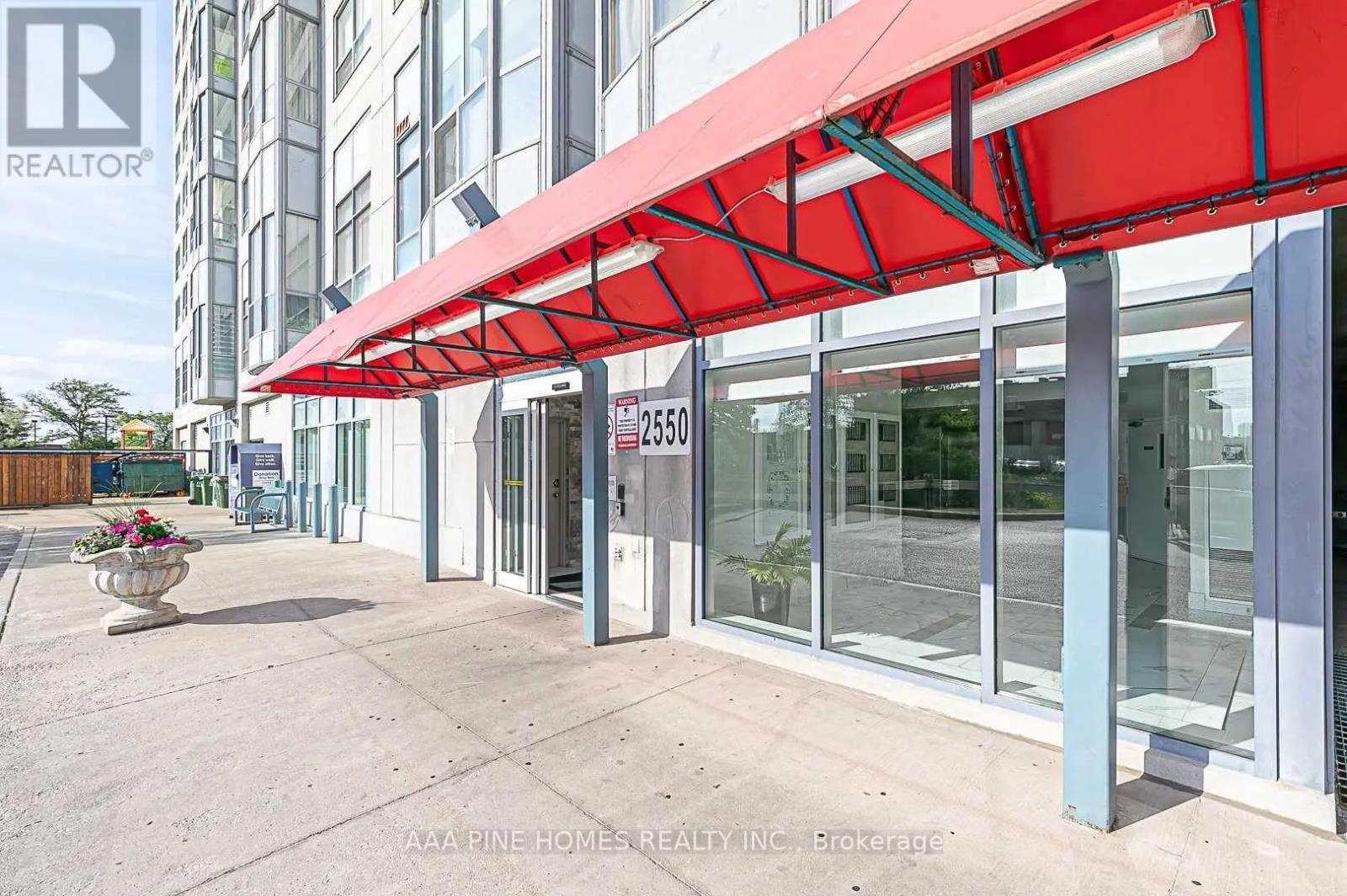 1111 - 2550 Lawrence Avenue E, Toronto, Ontario  M1P 4Z3 - Photo 9 - E12129528