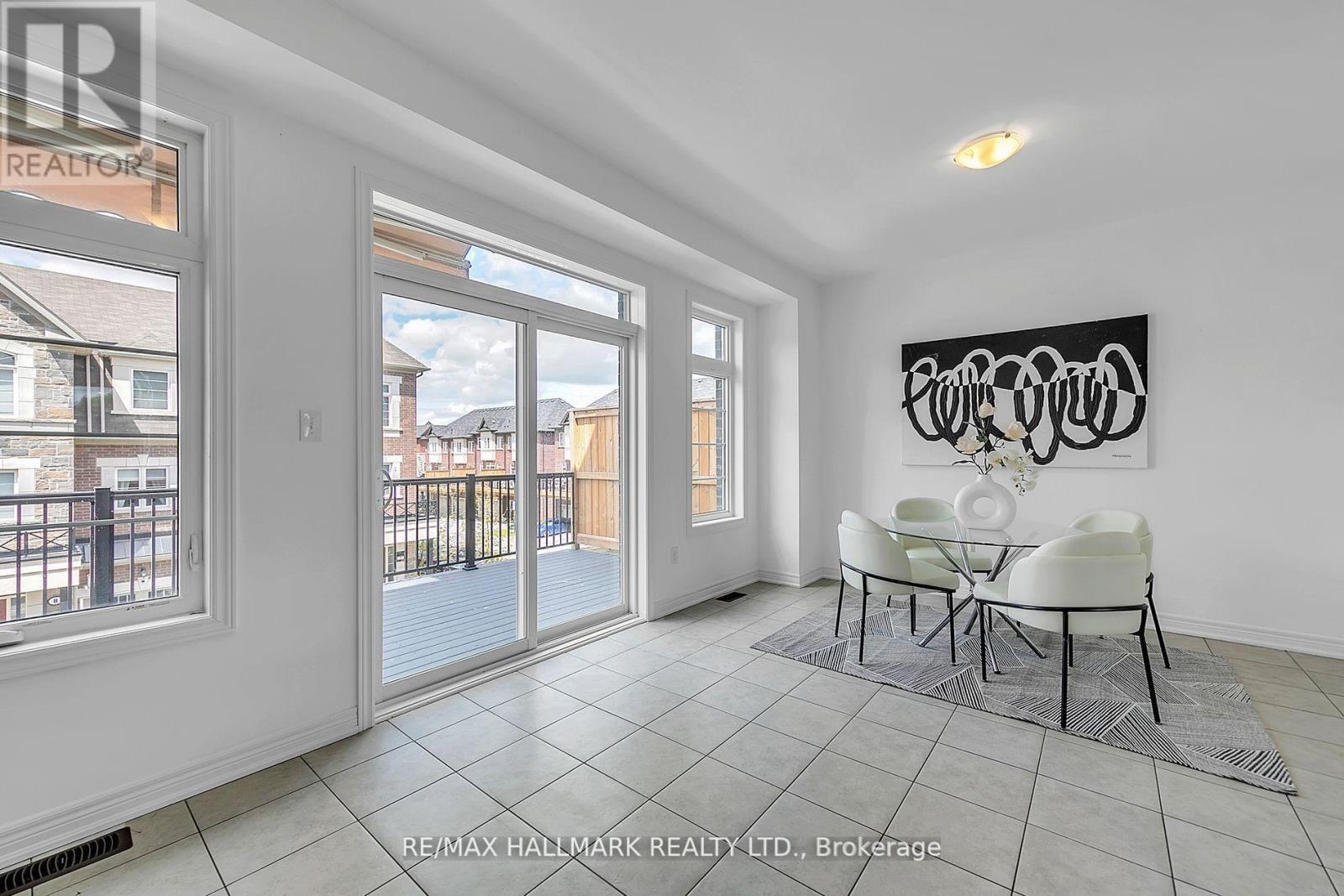 284 King Road, Richmond Hill, Ontario  L4E 1H3 - Photo 10 - N12129555