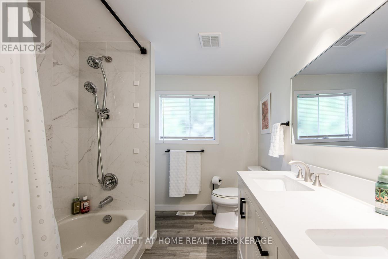 243 Appleby Line, Burlington, Ontario  L7L 2X3 - Photo 29 - W12129510
