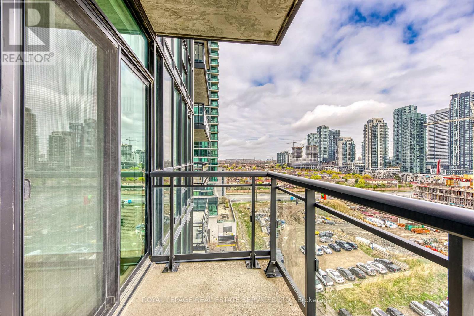910 - 3975 Grand Park Drive, Mississauga (City Centre), Ontario  L5B 4M6 - Photo 19 - W12129527