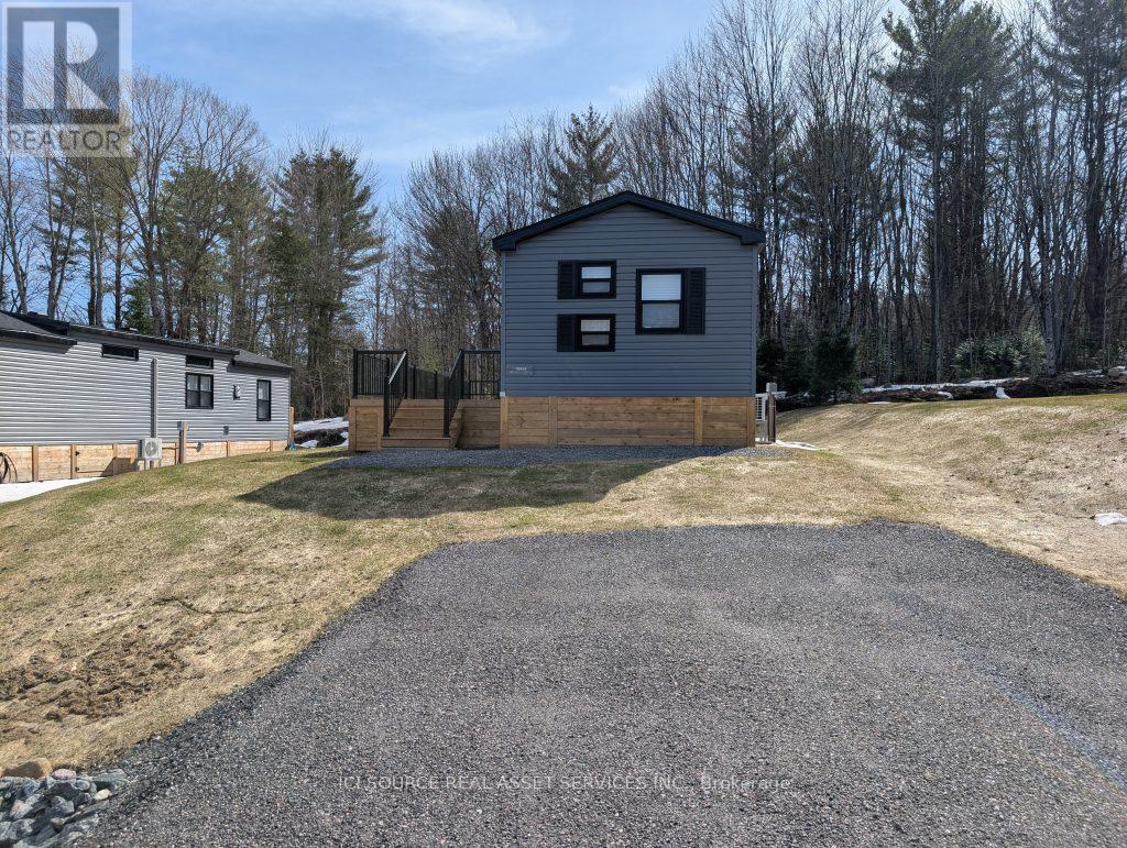 Lkr036 - 1047 Bonnie Lake Camp Road, Bracebridge (Macaulay), Ontario  P1L 1W9 - Photo 2 - X12129523