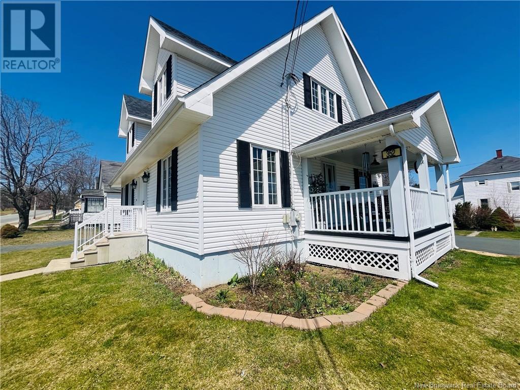 Property at 352 Jane Street image 4