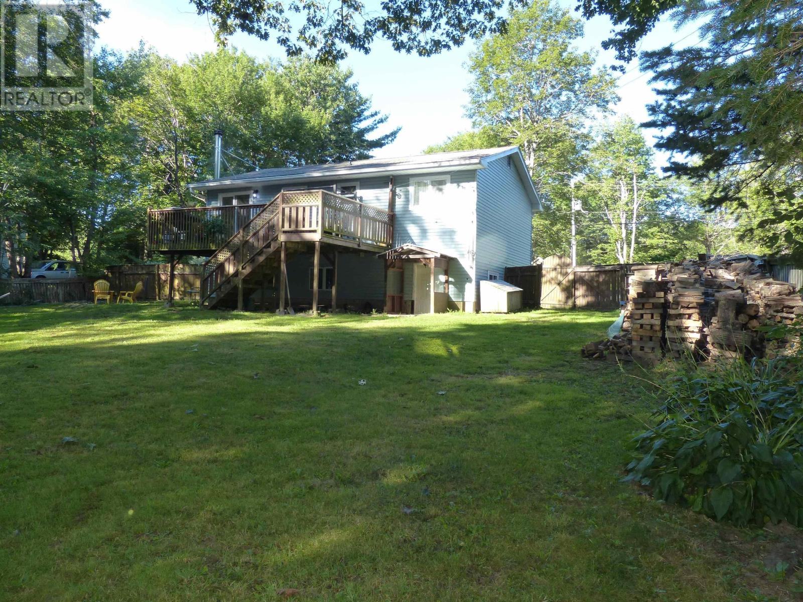 Property at 18 Lakeview Road image 5