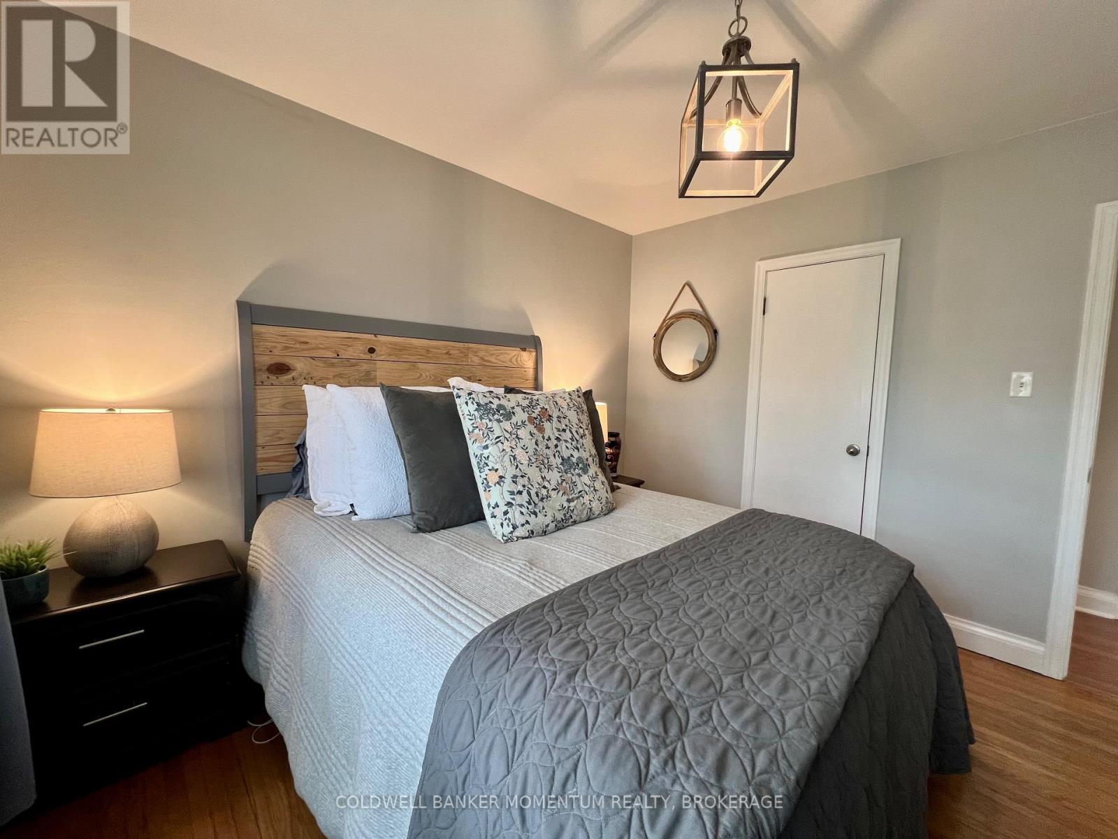 31 Woodelm Drive, St. Catharines, Ontario  L2M 4N5 - Photo 17 - X12129575
