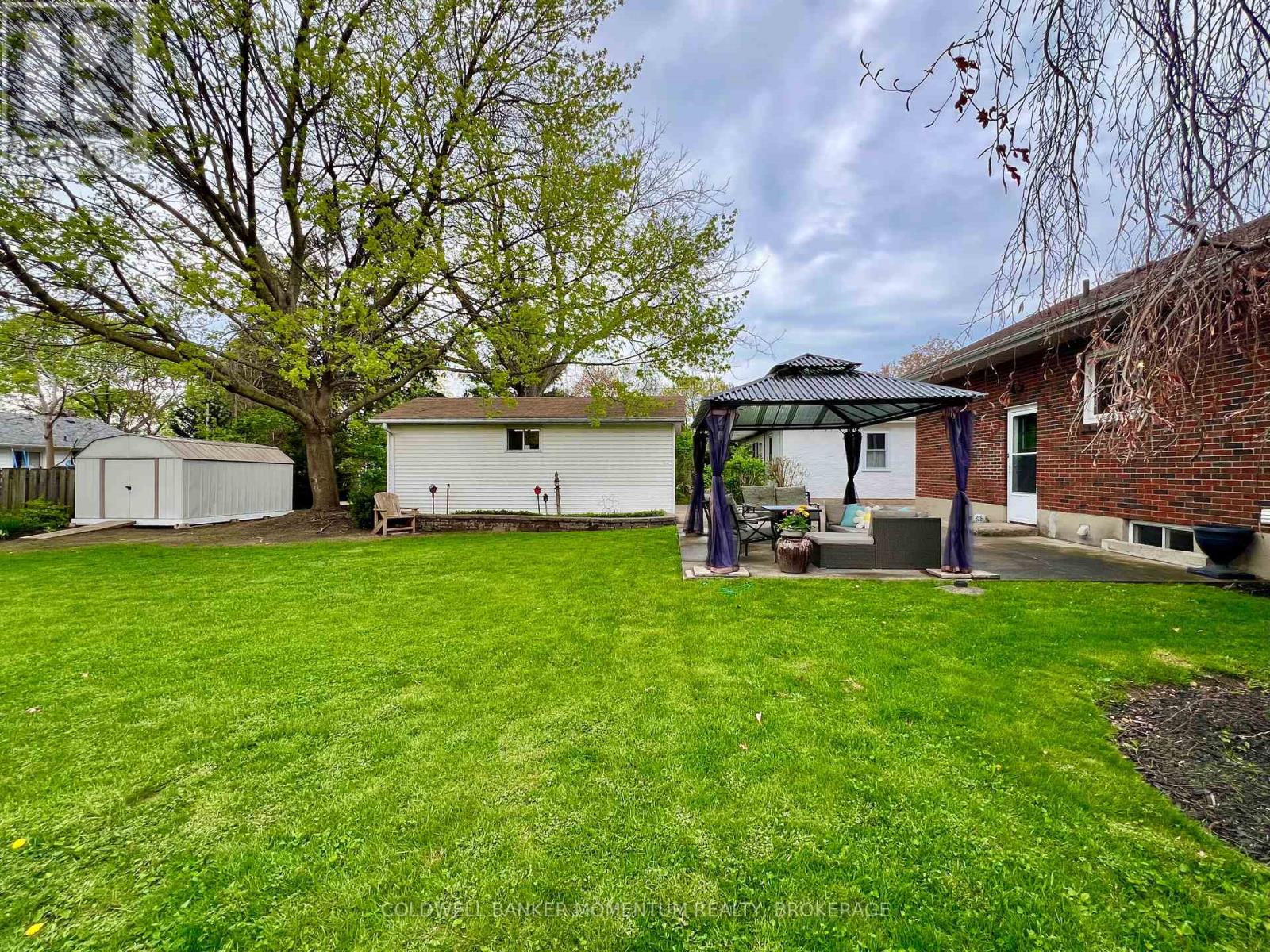 31 Woodelm Drive, St. Catharines, Ontario  L2M 4N5 - Photo 35 - X12129575