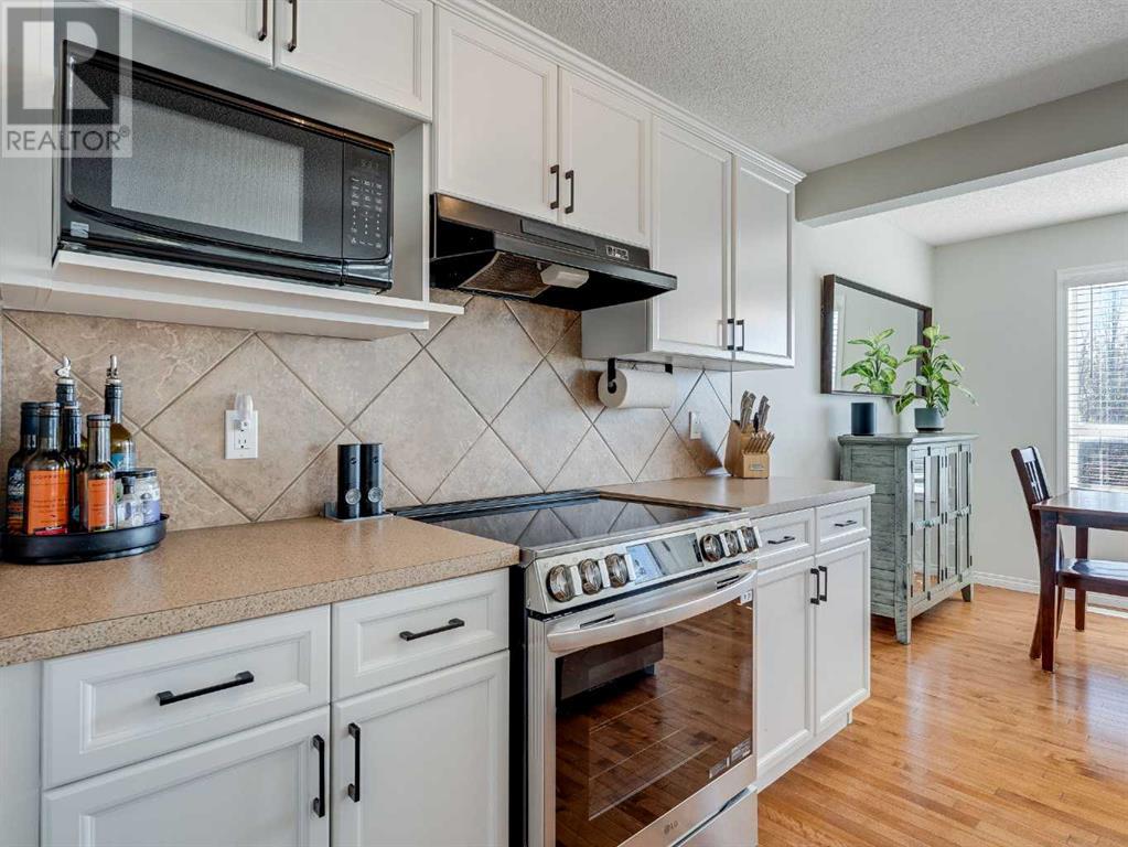 227 Cougar Plateau Way Sw, Calgary, Alberta  T3H 5S3 - Photo 15 - A2218291