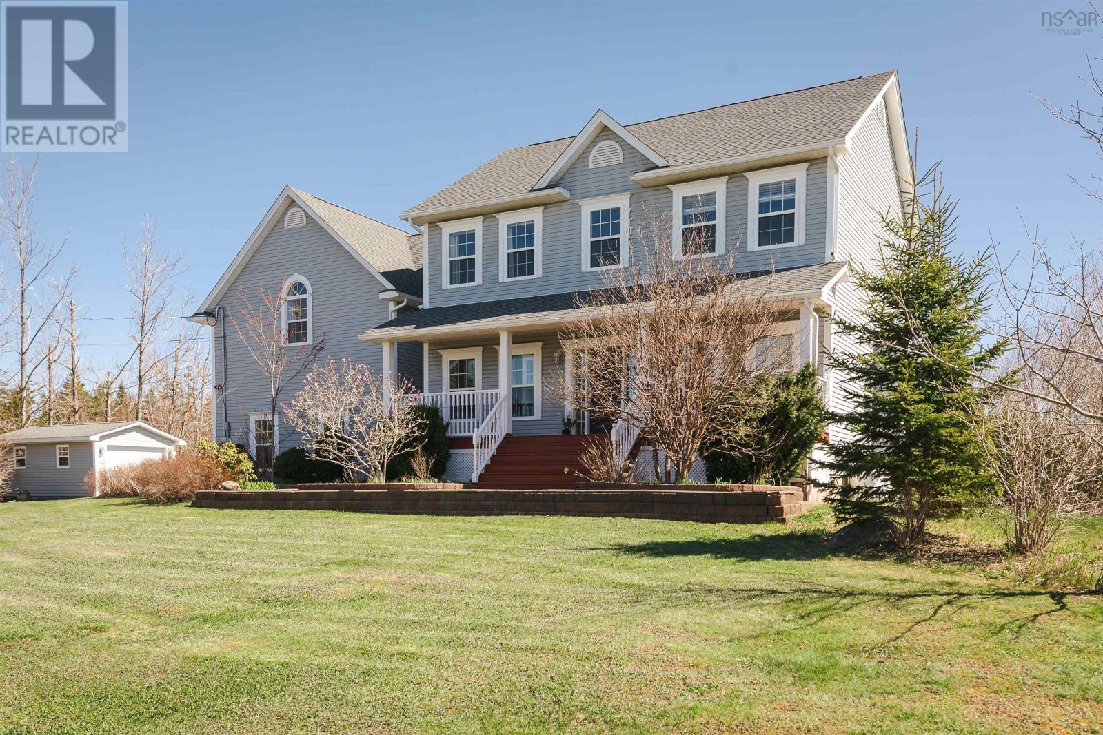 Property at 1017 Elise Victoria Drive image 2