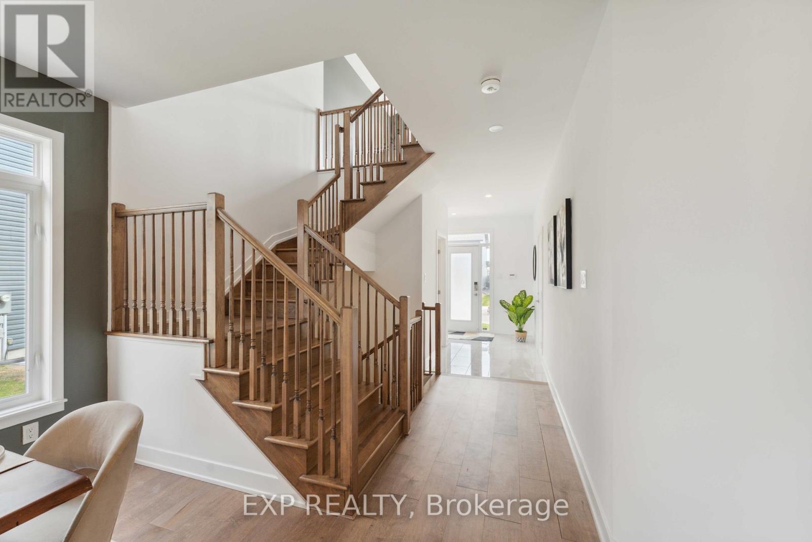 46 Andromeda Road, Ottawa, Ontario  K4M 0K7 - Photo 2 - X12129566