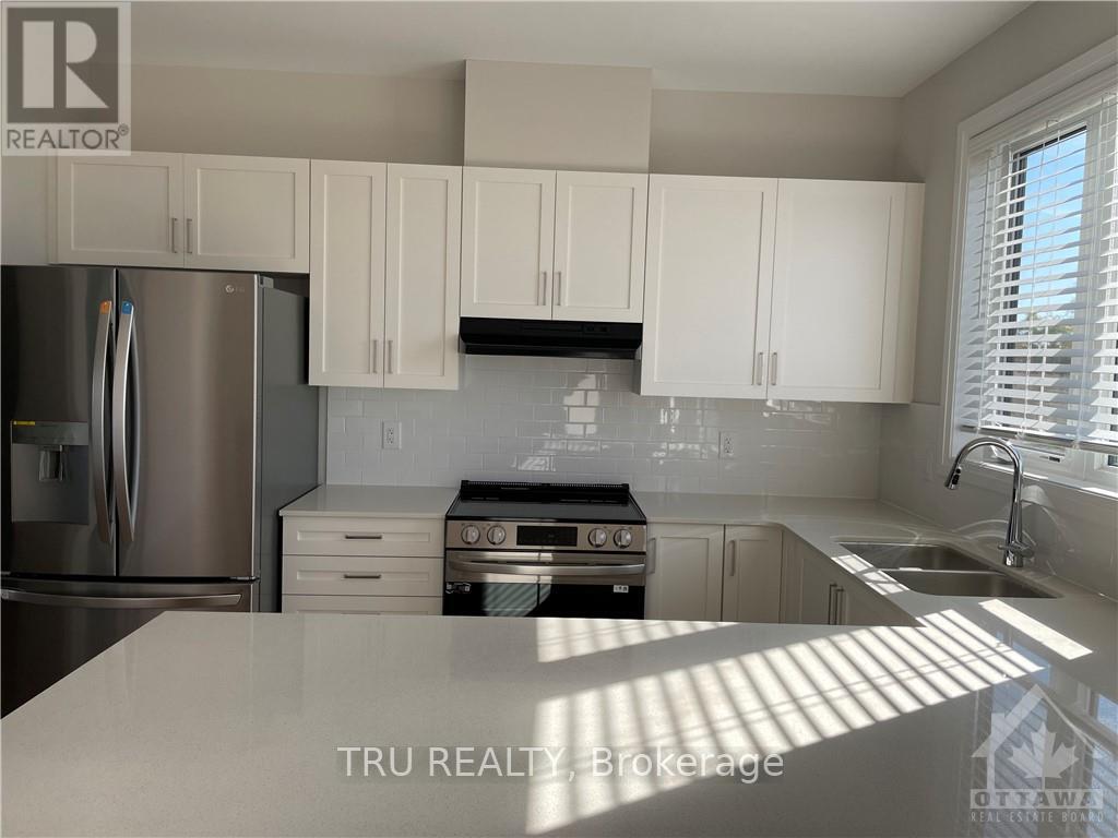 312 Appalachian Circle, Ottawa, Ontario  K2J 6X2 - Photo 6 - X12129588