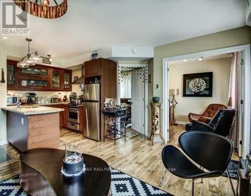 3 - 324 Currell Avenue, Ottawa, Ontario  K1Z 7J6 - Photo 2 - X12129589