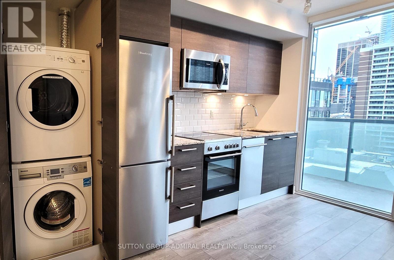1008 - 28 Wellesley Street E, Toronto, Ontario  M4Y 0C4 - Photo 8 - C12129570