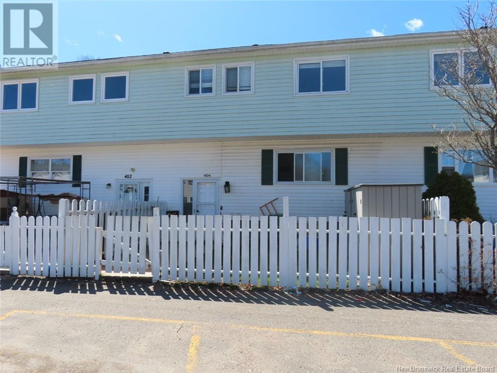 Property at 404 Tartan Street image 1